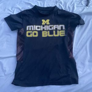 〽️ MICHIGAN Go Blue navy blue shirt